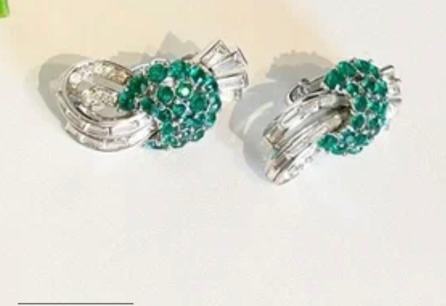 Extra Rare Vintage 1950s TRIFARI Faux Emerald Geometric Clip On Sparkly Earrings