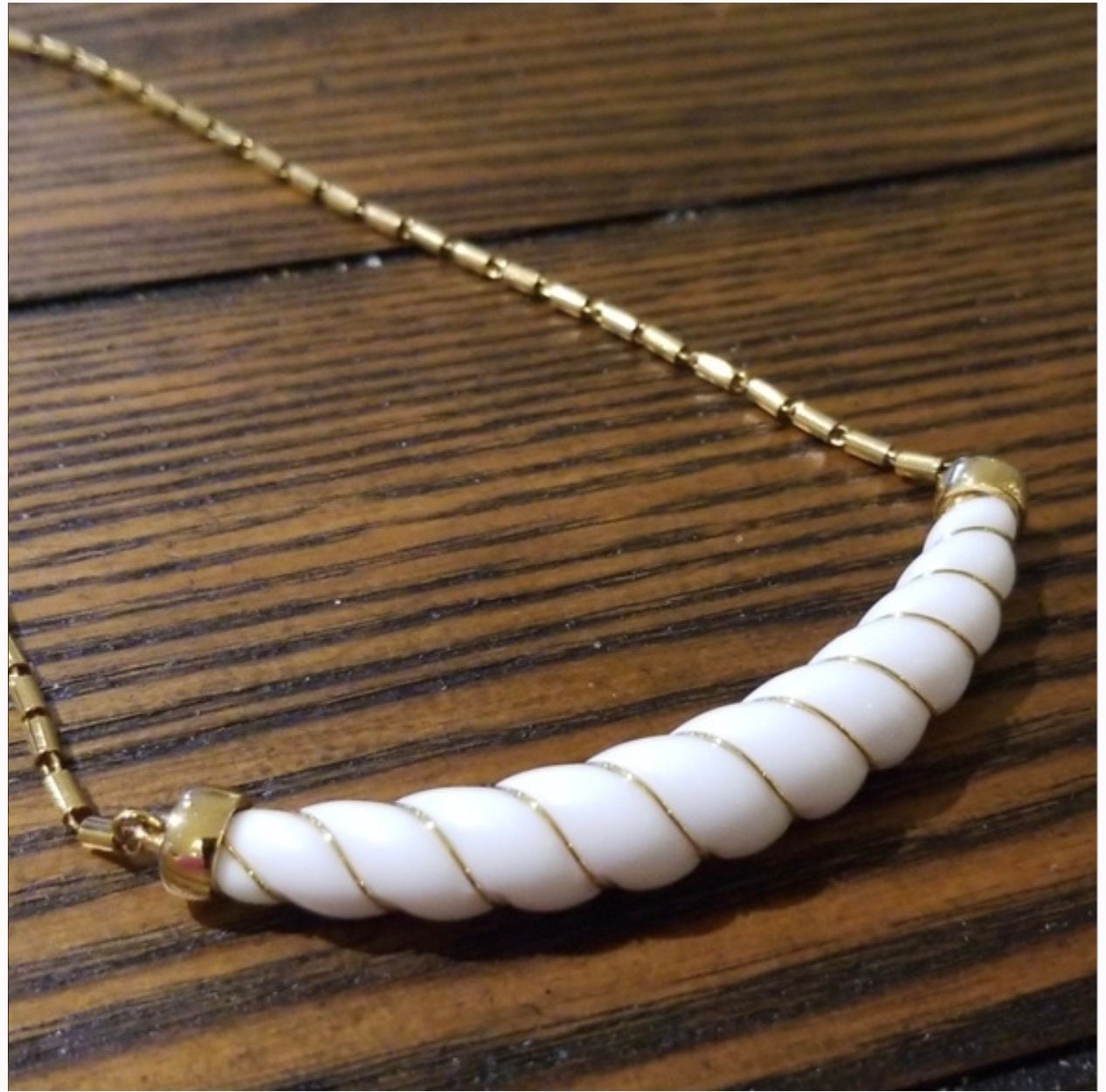 Vintage necklace signed Monet retro 80’s choker necklace white lucite and gold tone chain