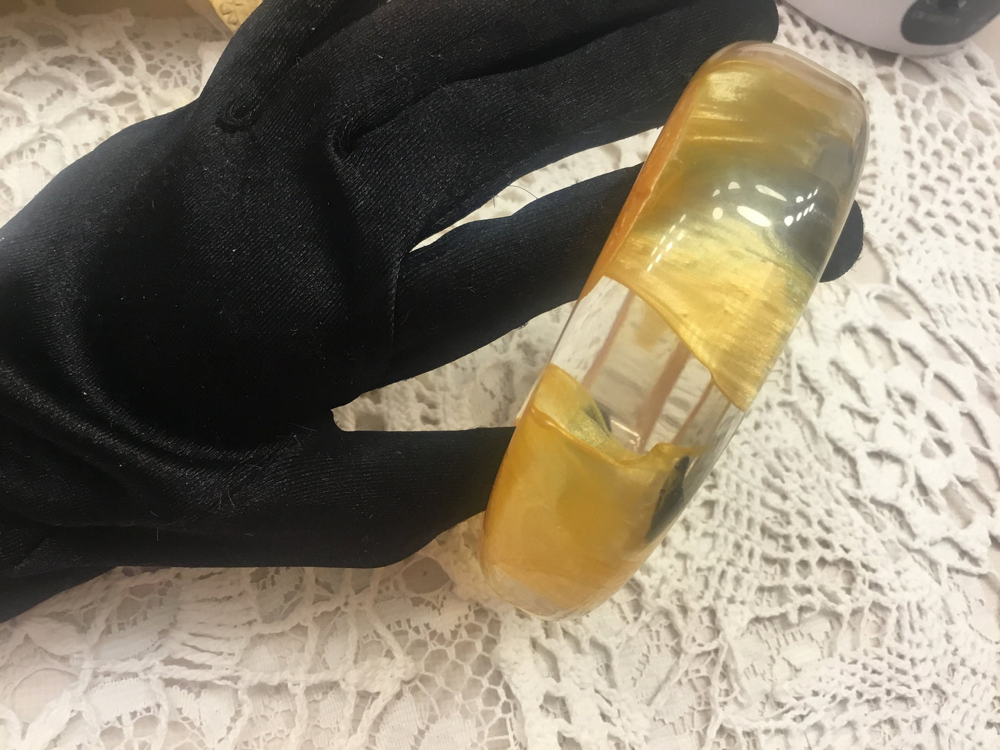 Vintage Clear and Gold Acrylic bangle