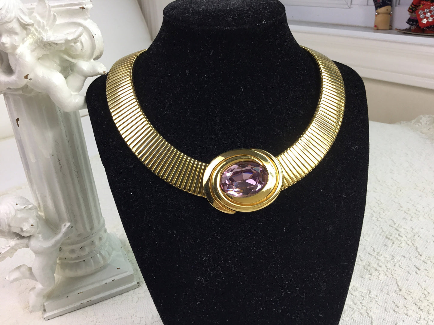 Stunning Ciner Pink swarovski Crystal Necklace 1980s, Classic Ciner Gold Necklace, Wide Gold Choker,embellished in the center
