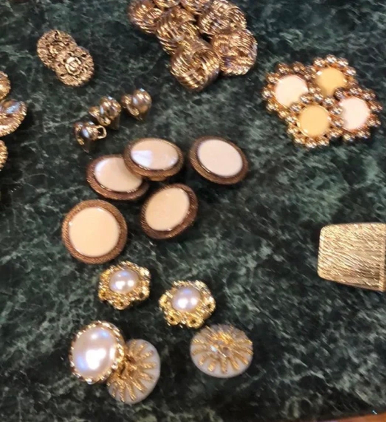 Lot of 200 Rare Vintage Old Metal, Rhinestone, Faux Pearl,Celluloid Buttons, Pretty Designs, Collectible Button Lot