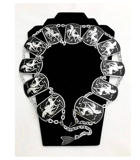 Vintage Unusual Silver & Black Grecian Style Horse Panel Statement Belt