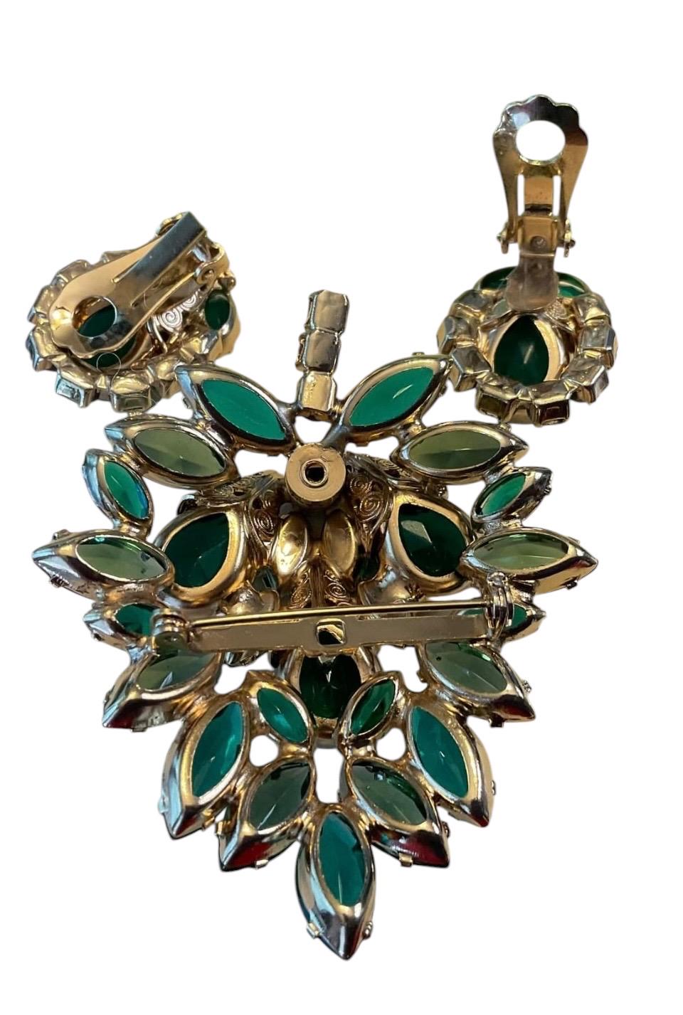 Outstanding Vintage Green Rhinestone and Cabochon Demi Parure