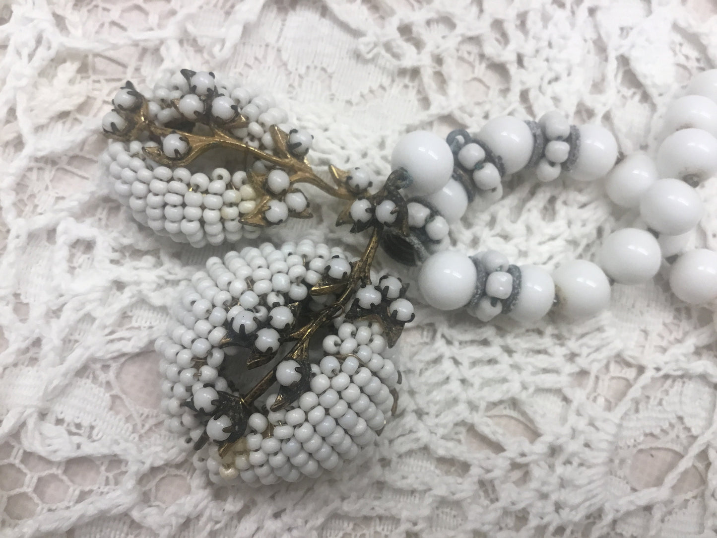 Lovely Signed Miriam Haskell Milk Glass Graduated Bead Pendant Necklace from the 1950’s