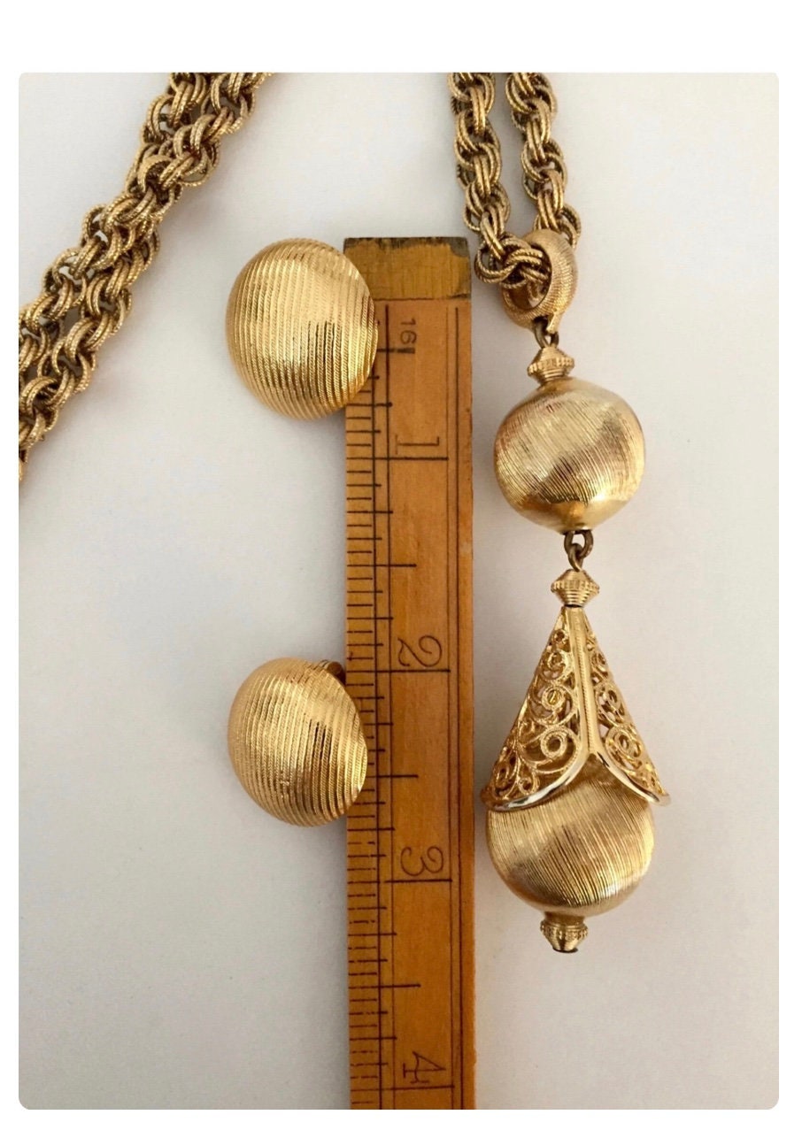 Wonderful Vintage Monet Bolero lariat  filigree  capped beads  link chain set,Book Pieces