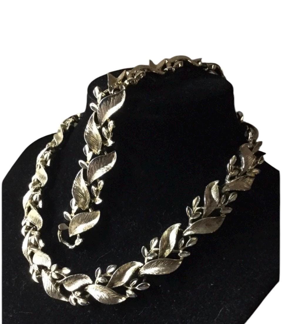 Signed Lisner Gold Tone Floral Demi Parure 1950’s