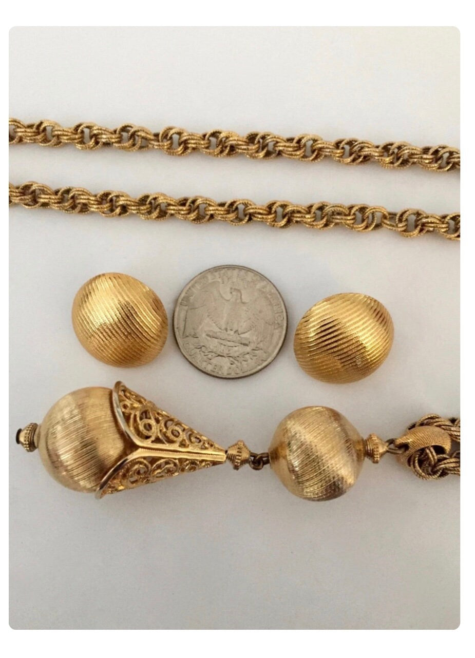 Wonderful Vintage Monet Bolero lariat  filigree  capped beads  link chain set,Book Pieces