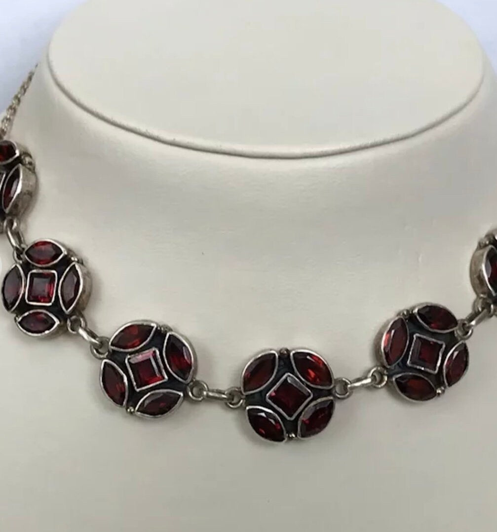 18-Inch Vintage Garnet Gemstone Necklace Sterling Silver