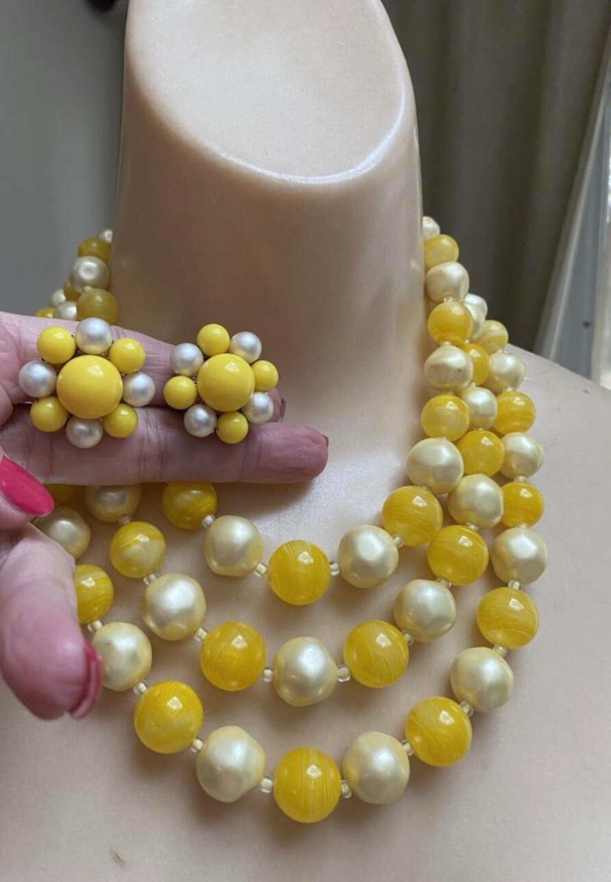 Triple strand bright yellow bead necklace set