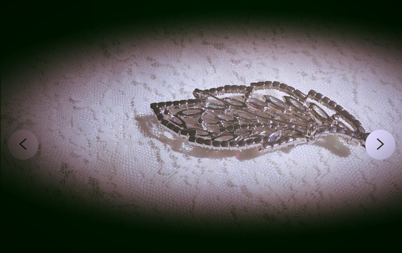 Magnificent 4”Vintage Rhinestone LEAF Shaped Brooch Pin