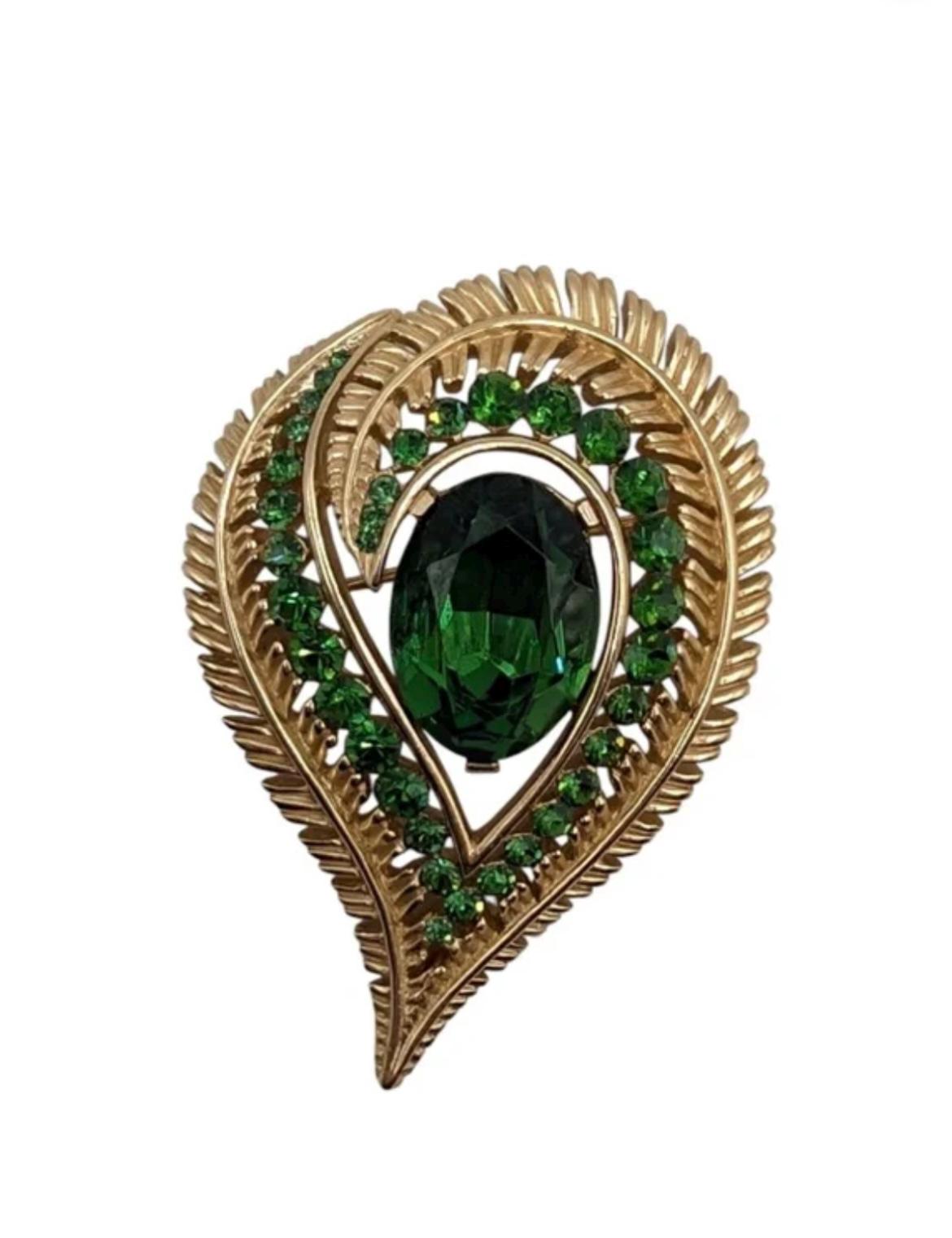 Gorgeous Vintage CROWN TRIFARI Rhinestone Brooch
