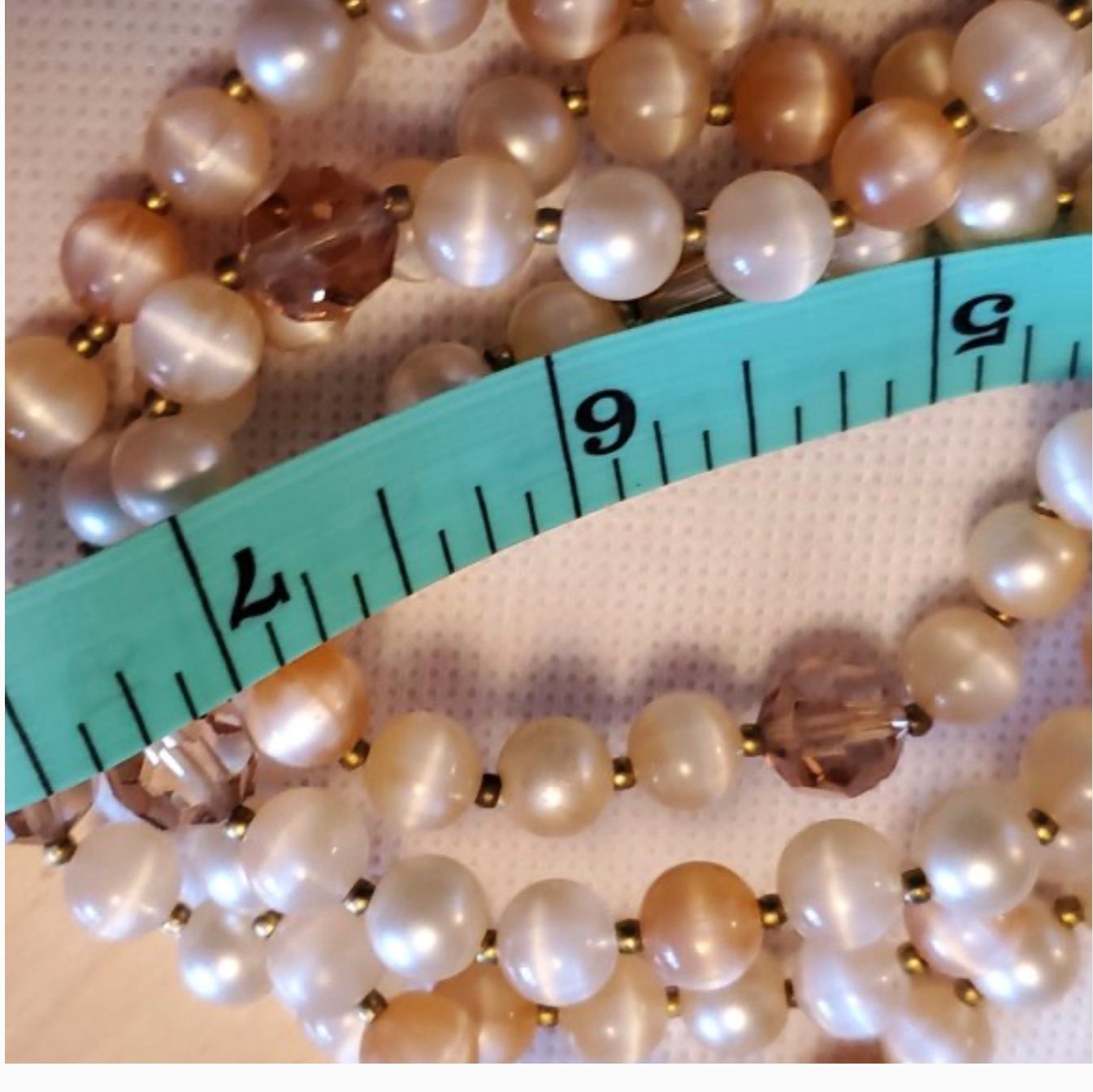 Vintage Lisner Peach Plastic Bead Cluster Collar Style Necklace
