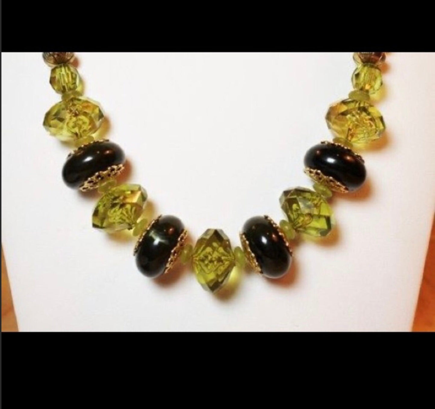 Antique Art Deco Lucite Necklace Peridot